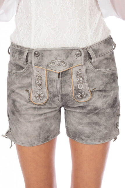 Dafne Keen British Lederhosen